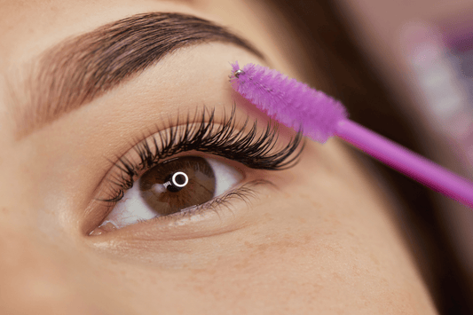 The Complete Guide to Eyelashes for Sensitive Eyes