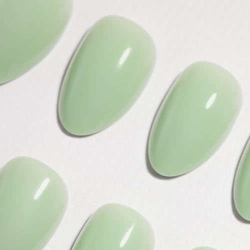Eden press on nails zoomed- Lilac St.