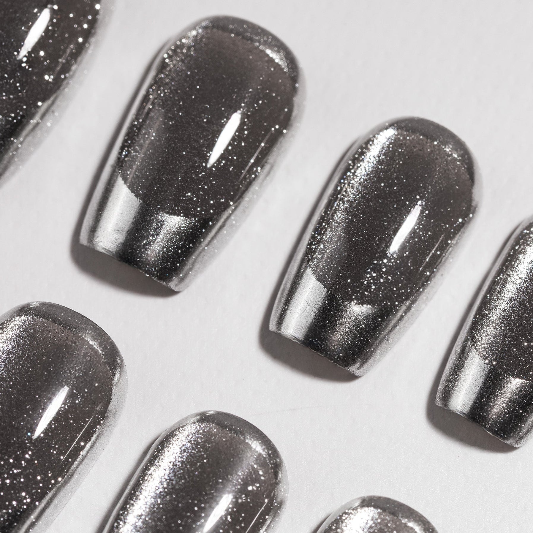 Silver Lining Press on nails zoomed - Lilac St.
