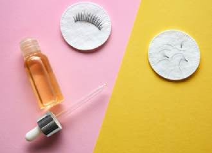 How to wash eyelash extensions