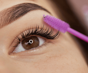 The Complete Guide to Eyelashes for Sensitive Eyes