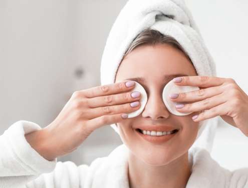 How to Clean Eyelash Extensions