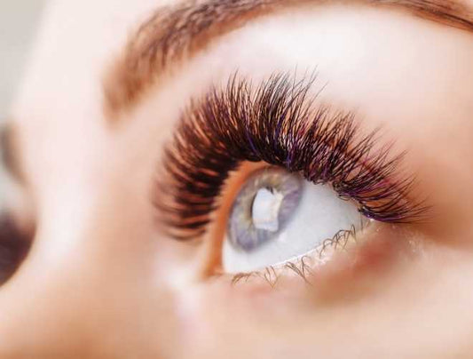 Lash Extensions vs False Lashes: What to Choose?