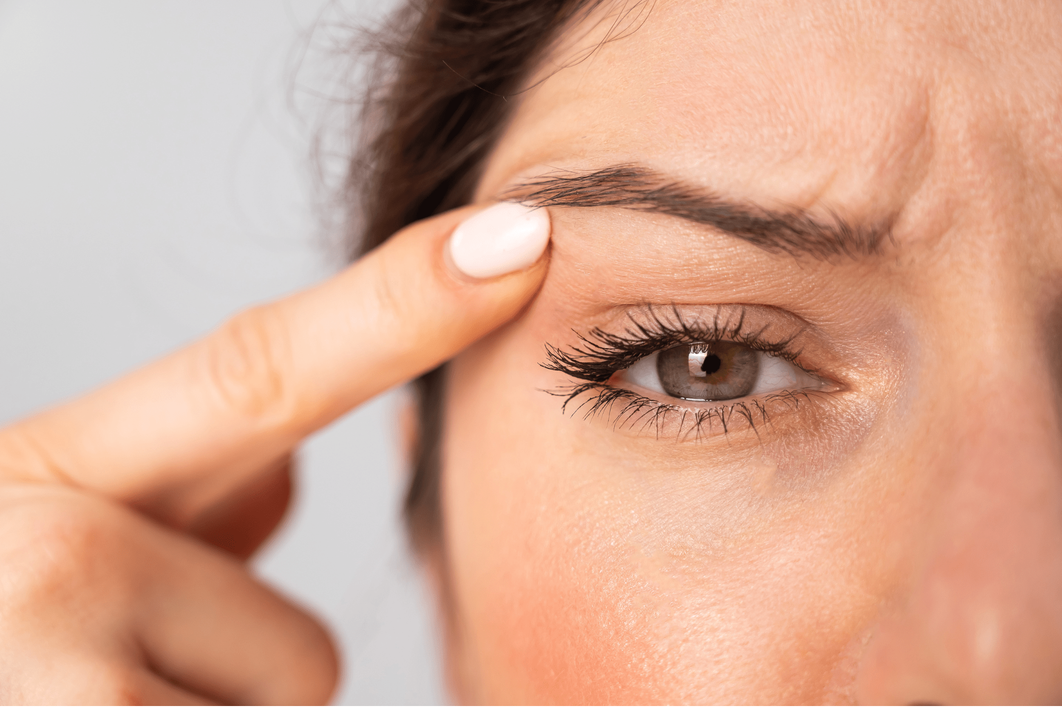 Why Are My Eyelids Oily?